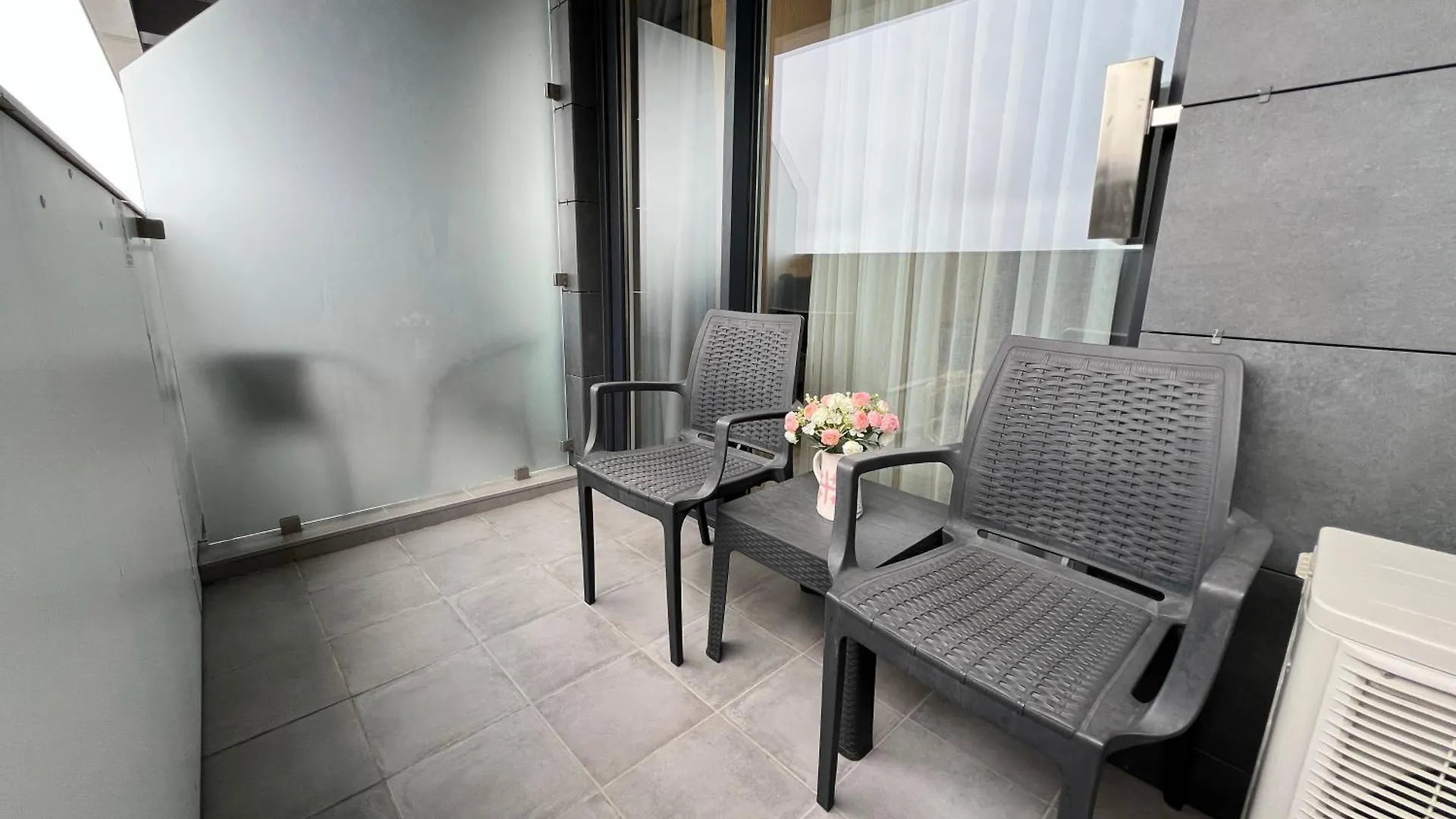 Batumi Courttyard Great Holidays