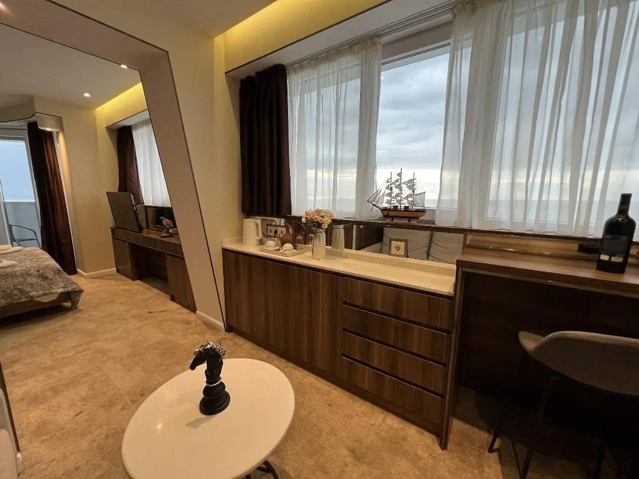 Batumi Courttyard Great Holidays