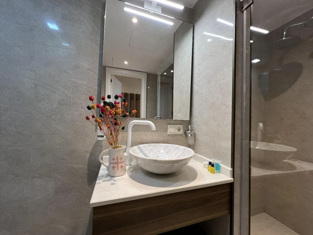 Batumi Courttyard Great Holidays Apartment