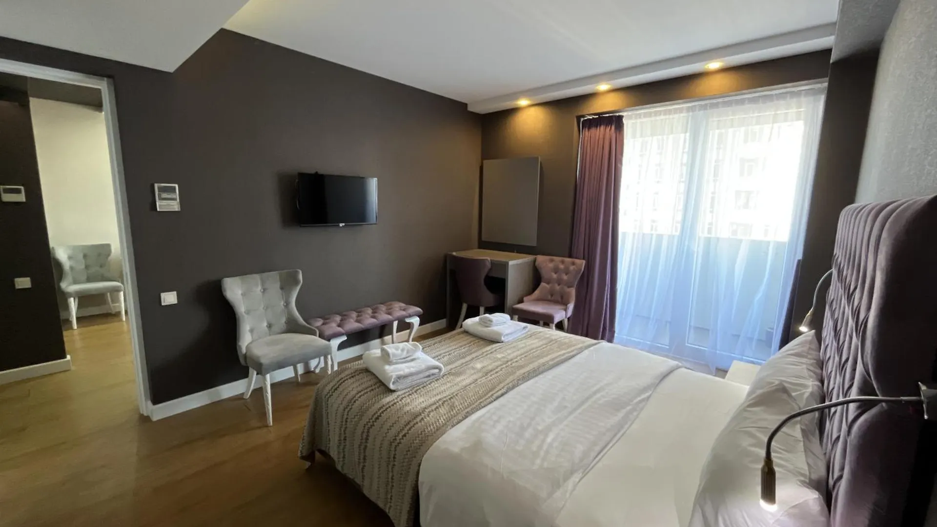 Batumi Courttyard Great Holidays 0*,  Georgien